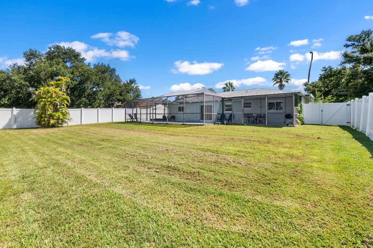 7036 13th Street E, Sarasota, FL 34243 Photo