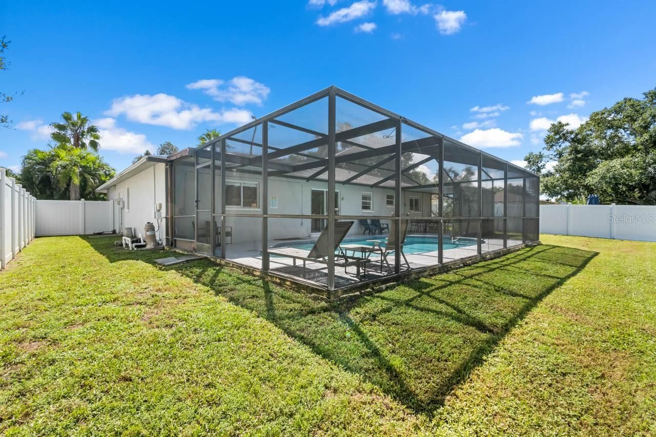 7036 13th Street E, Sarasota, FL 34243 Photo