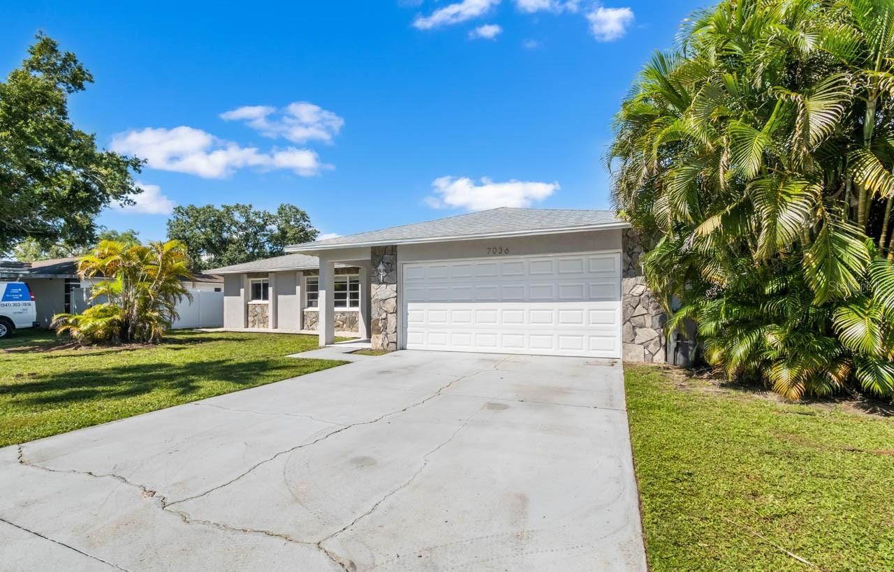 7036 13th Street E, Sarasota, FL 34243 Photo
