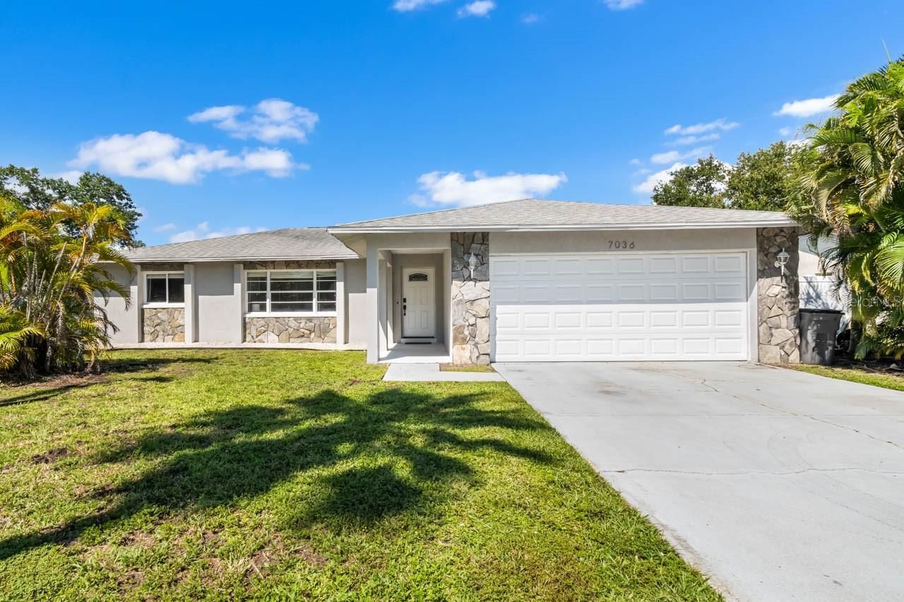 7036 13th Street E, Sarasota, FL 34243 Photo