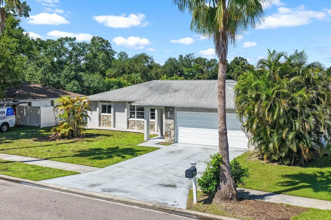 7036 13th Street E, Sarasota, FL 34243 Photo