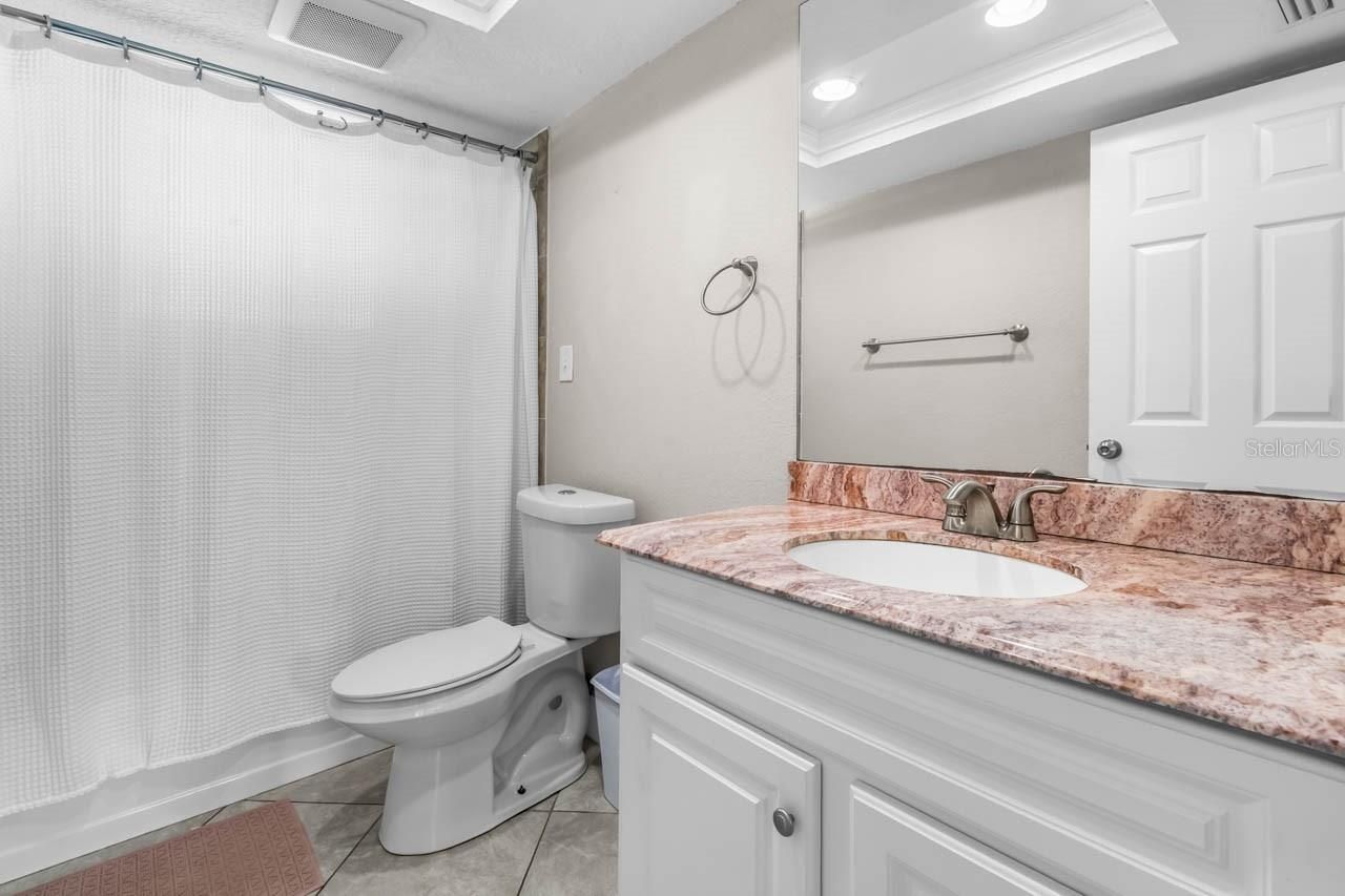 7036 13th Street E, Sarasota, FL 34243 Photo