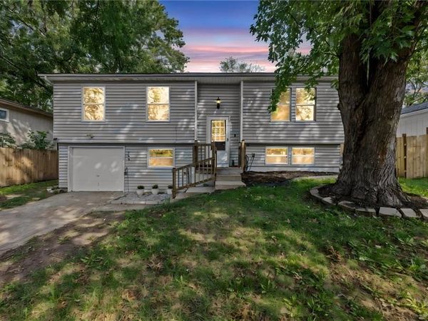 108 W McDonald Street, Edgerton, KS 66021
