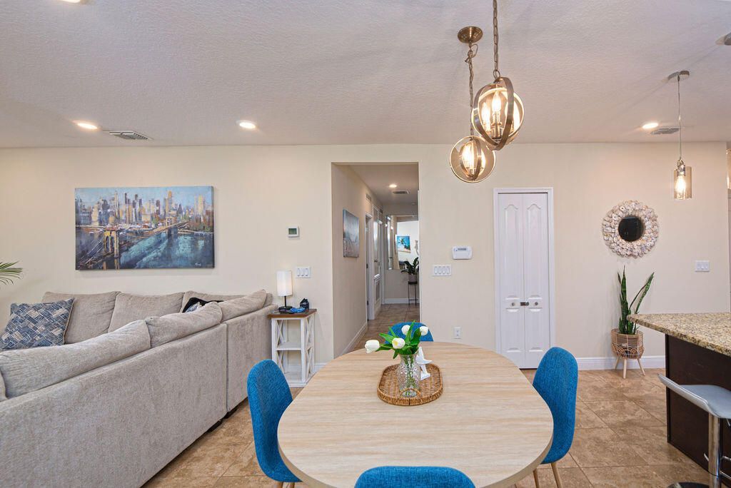 971 SW Jasper Avenue, Port Saint Lucie, FL 34953 Photo