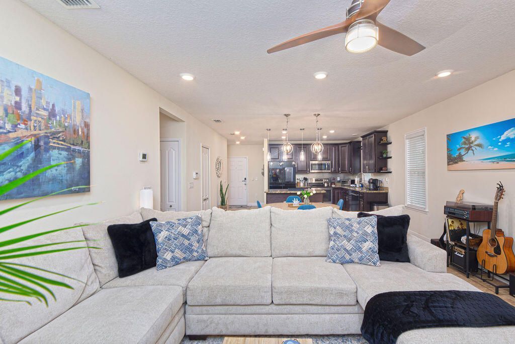 971 SW Jasper Avenue, Port Saint Lucie, FL 34953 Photo