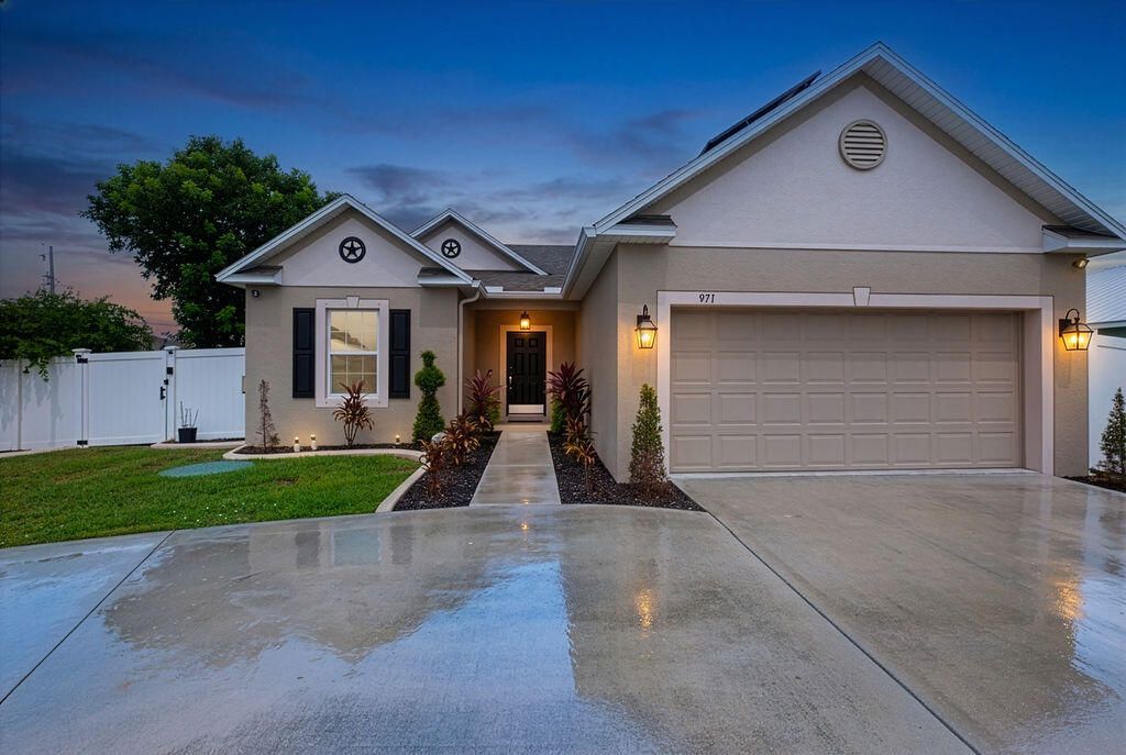 971 SW Jasper Avenue, Port Saint Lucie, FL 34953 Photo