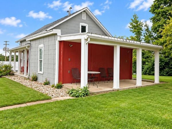 324 N Market Street , Loudonville, OH 44842