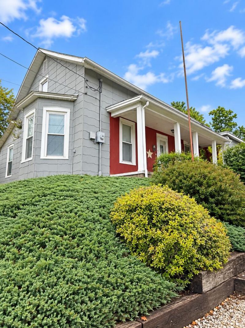 324 N Market Street, Loudonville, OH 44842 Main Photo