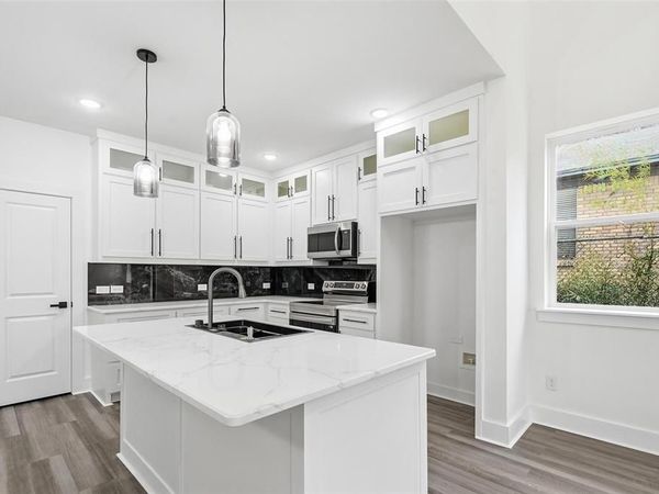 4448 Marcell Avenue, Dallas, TX 75211