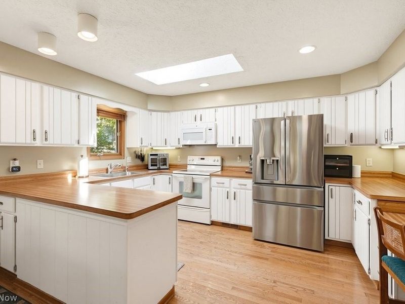 18230 Rolling Brook Drive, Chagrin Falls, OH 44023 Photo 20