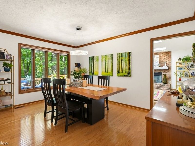 18230 Rolling Brook Drive, Chagrin Falls, OH 44023 Photo 9
