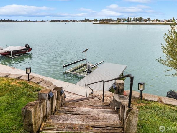 1706 W Marina Drive , Moses Lake, WA 98837