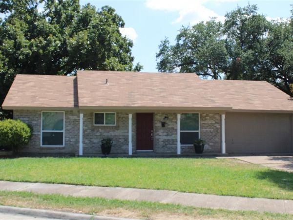 918 Heritage Circle, Garland, TX 75043