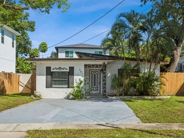 687 GENEVA PLACE , TAMPA, FL 33606