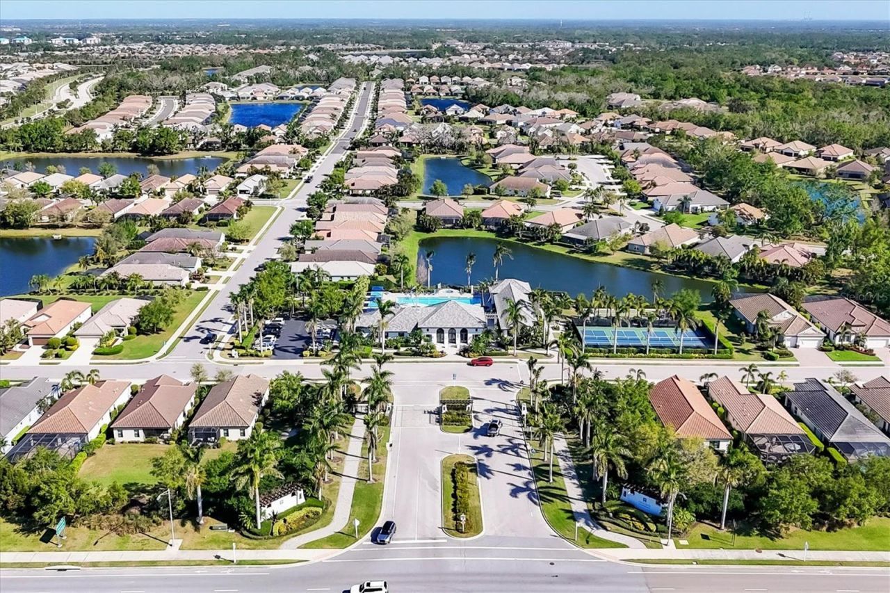 13317 Indigo Way, Bradenton, FL 34211 Photo