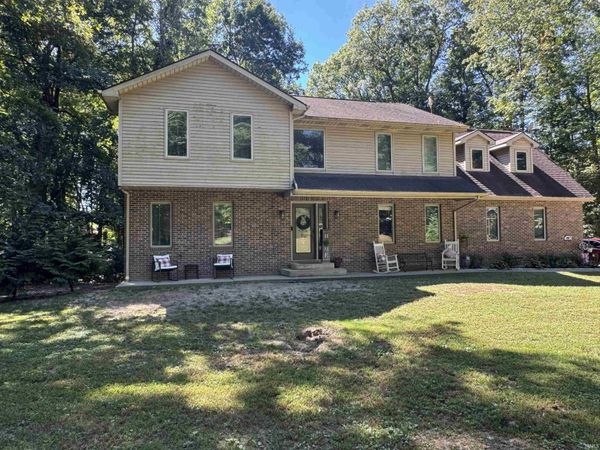 1235 W Lakeview Drive, Peru, IN 46970