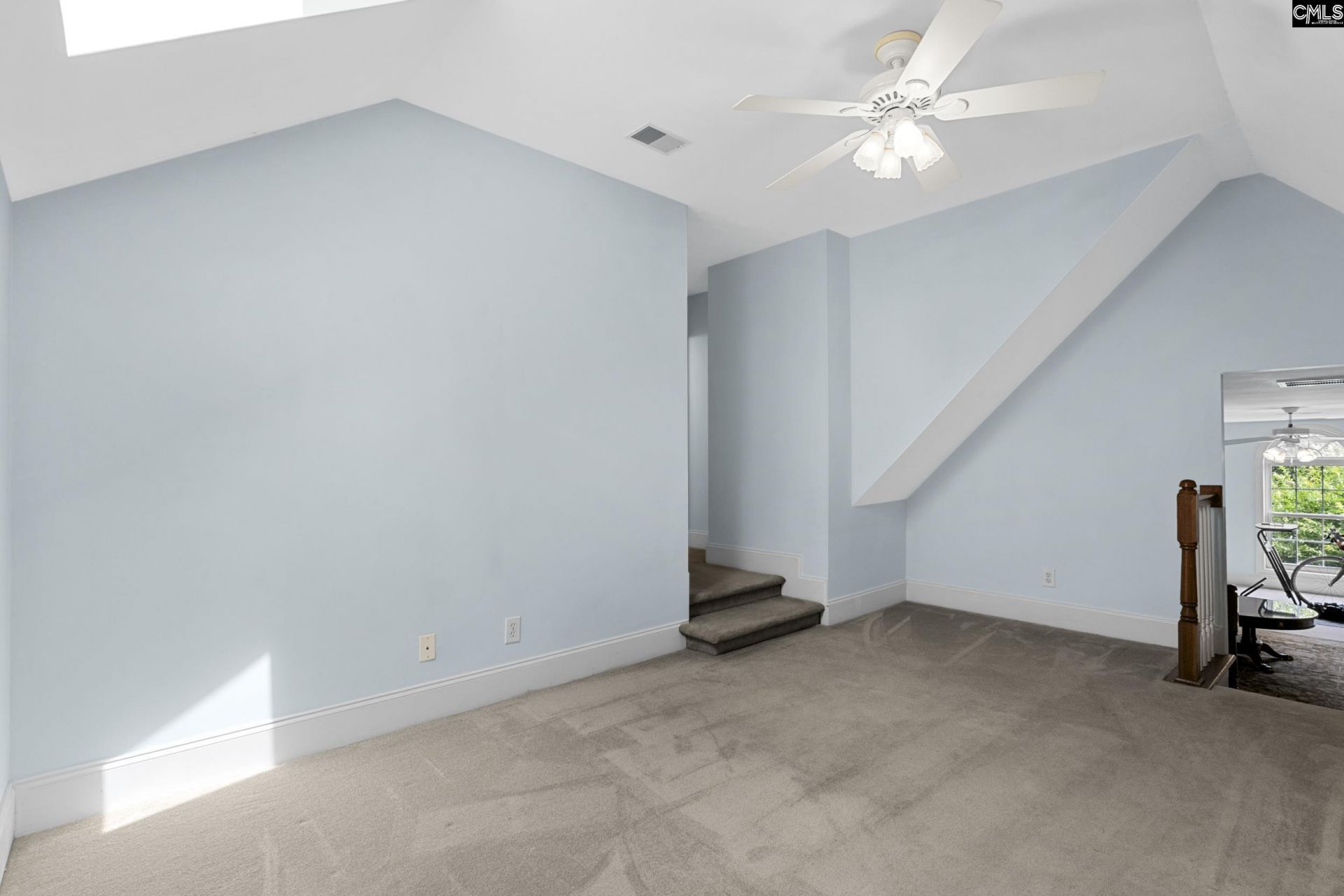 413 Oxenbridge Way Photo 34