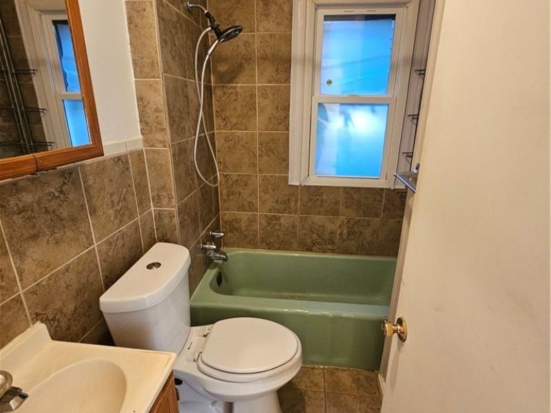 2700 Hood Avenue, Cleveland, OH 44109 Photo 10