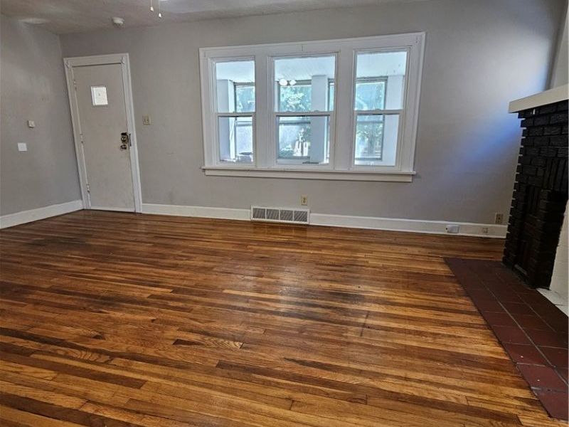 2700 Hood Avenue, Cleveland, OH 44109 Photo 3