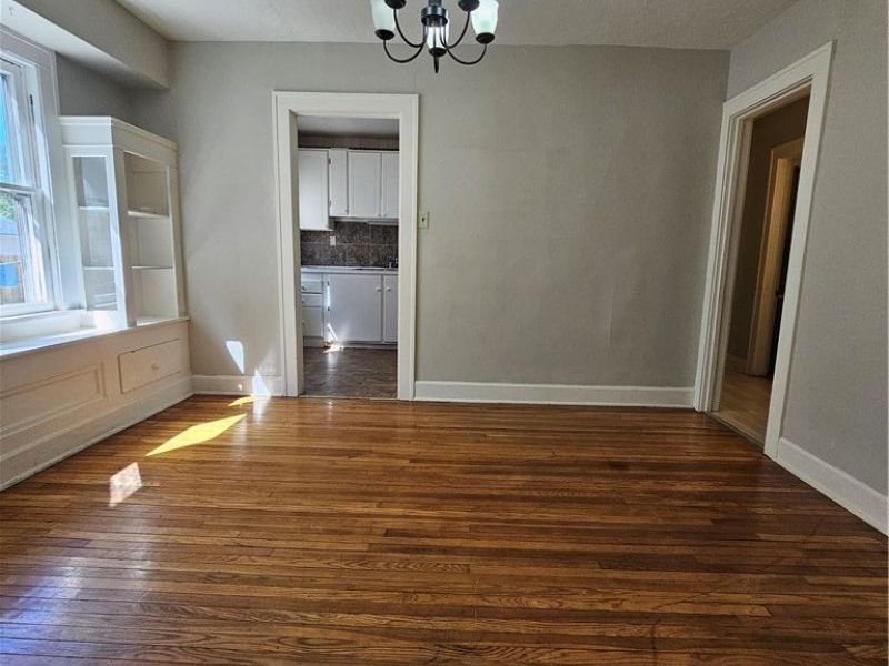 2700 Hood Avenue, Cleveland, OH 44109 Photo 4