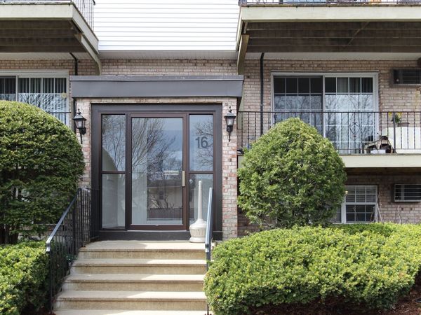 16 Williamsburg, Unit 12, Shrewsbury, MA 01545