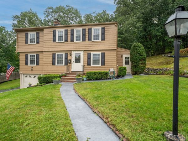 23 Fisher Terrace, Woburn, MA 01801