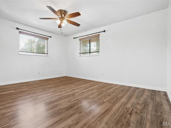 106 Williamsburg Drive, Belleville, IL 62221