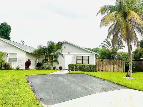 8715 SOL Terrace, West Palm Beach, FL 33403