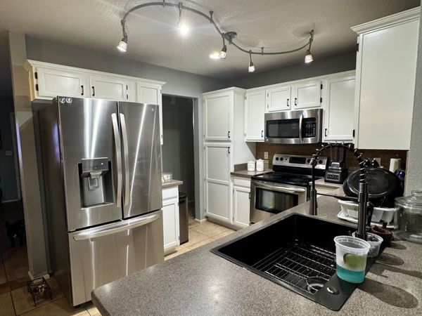 3152 W CREST Lane, Phoenix, AZ 85027