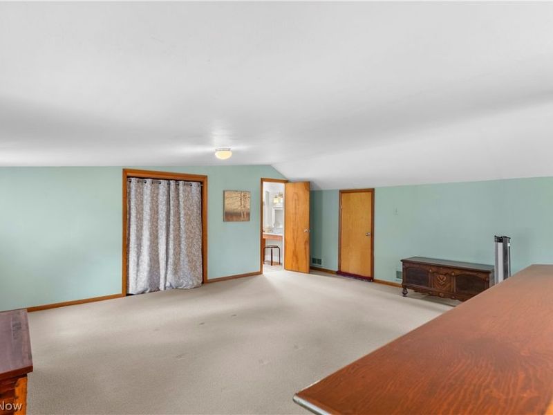 102 Hilltop Boulevard, Canfield, OH 44406 Photo 18