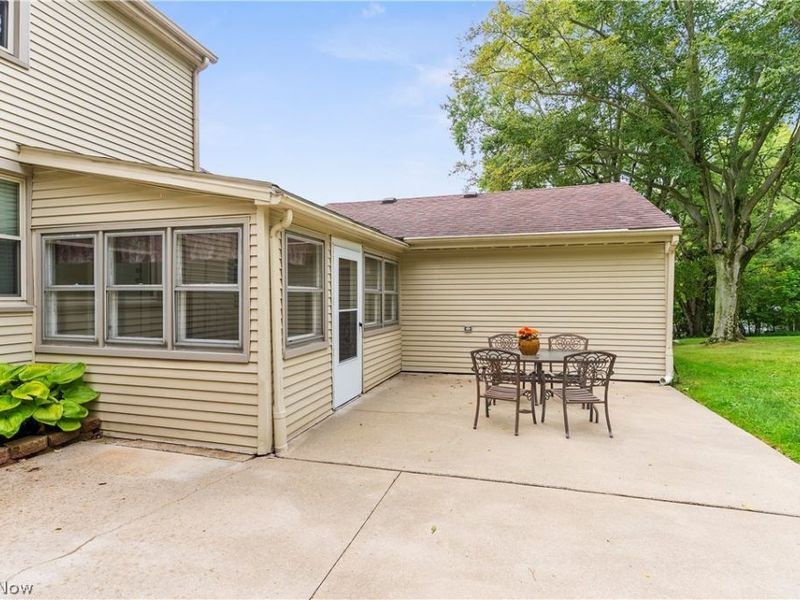 102 Hilltop Boulevard, Canfield, OH 44406 Photo 31