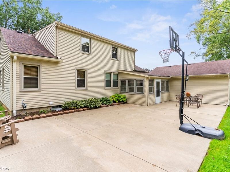 102 Hilltop Boulevard, Canfield, OH 44406 Photo 34