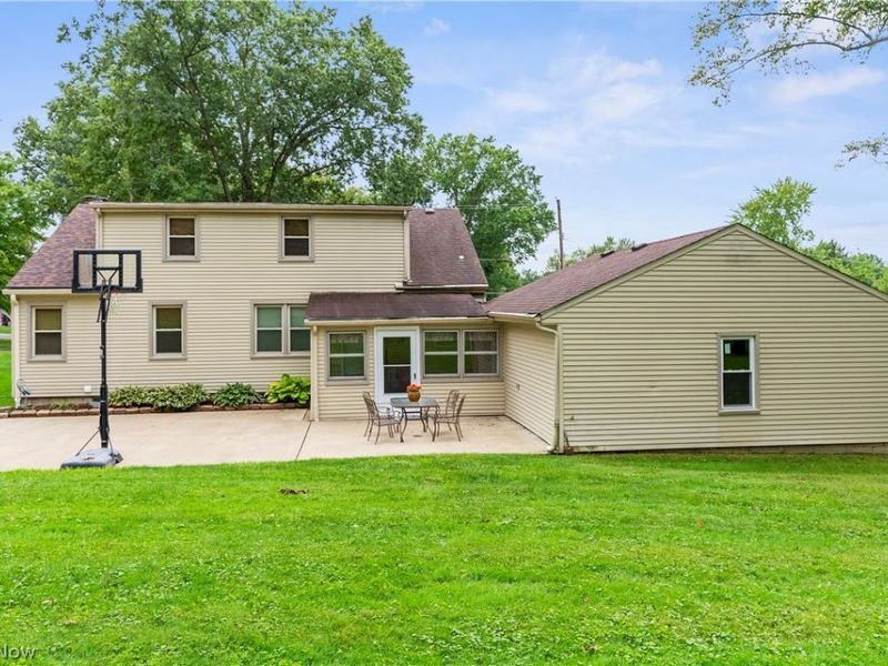 102 Hilltop Boulevard, Canfield, OH 44406 Photo 36