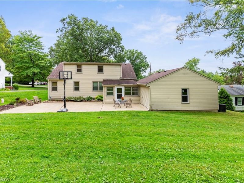 102 Hilltop Boulevard, Canfield, OH 44406 Photo 38