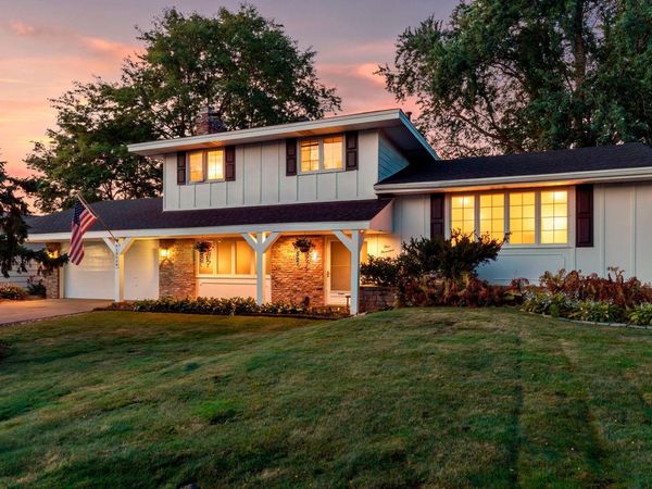 1000 Tiller Lane , Shoreview, MN 55126