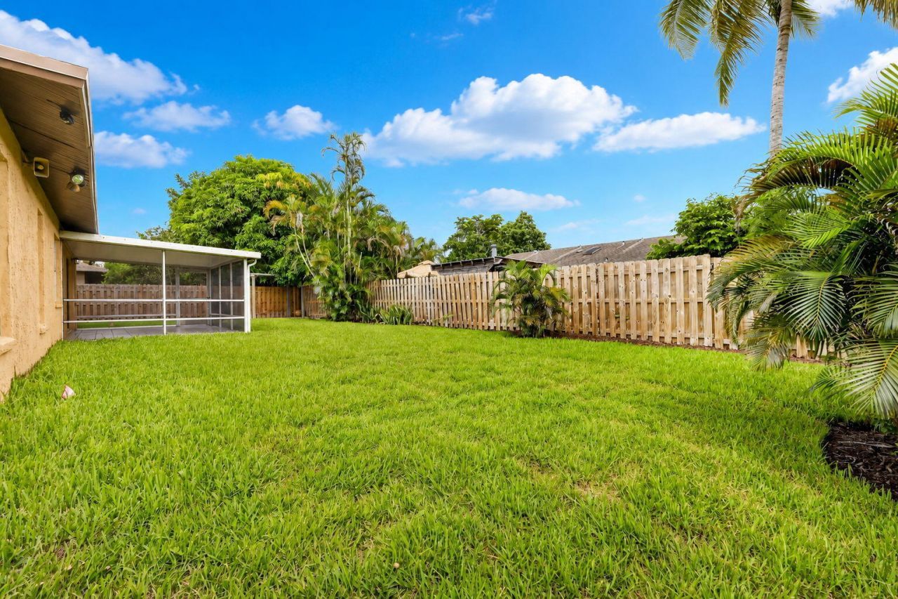 1058 Fernlea Drive, West Palm Beach, FL 33417 Photo