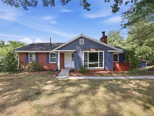 609 Main Street, Danbury, NC 27016