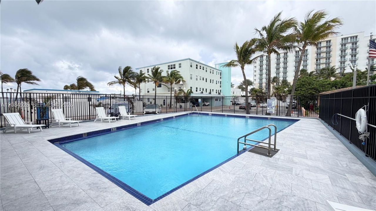 321 Wilson St, Unit A105, Hollywood, FL 33019 Photo