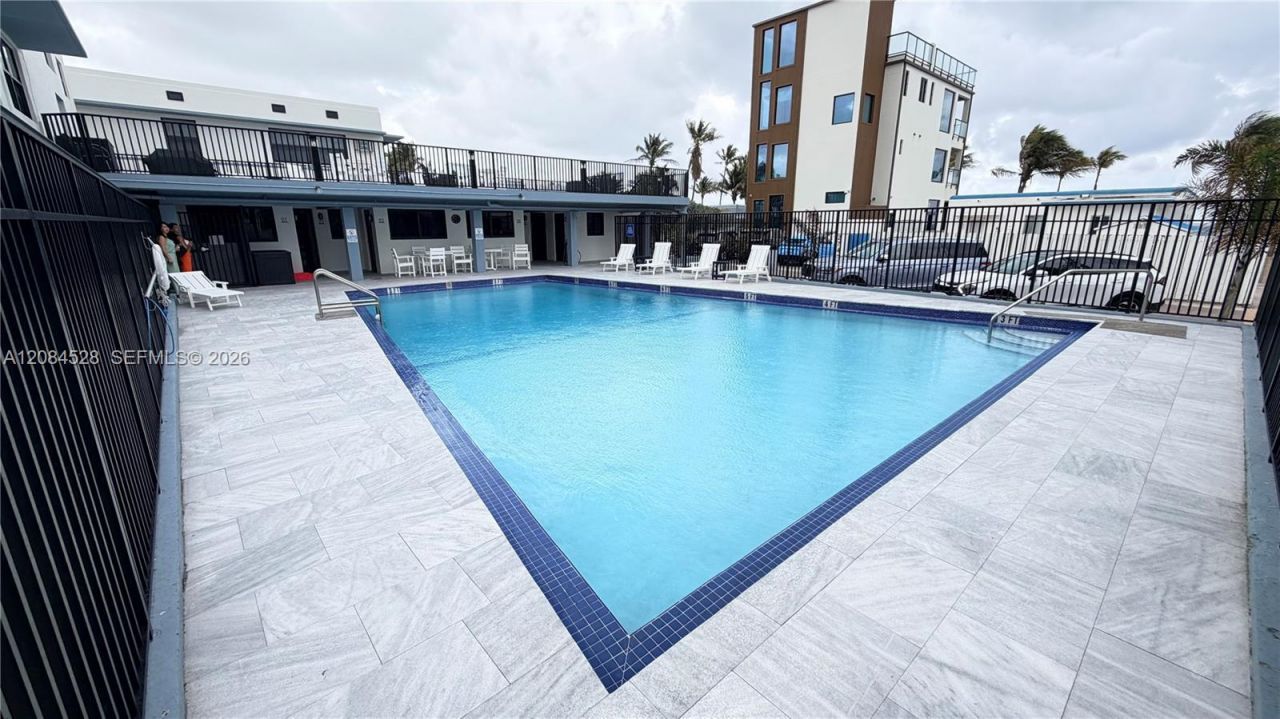 321 Wilson St, Unit A105, Hollywood, FL 33019 Photo