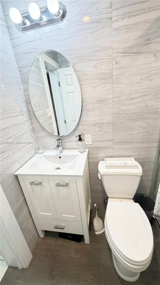 321 Wilson St, Unit A105, Hollywood, FL 33019 Photo