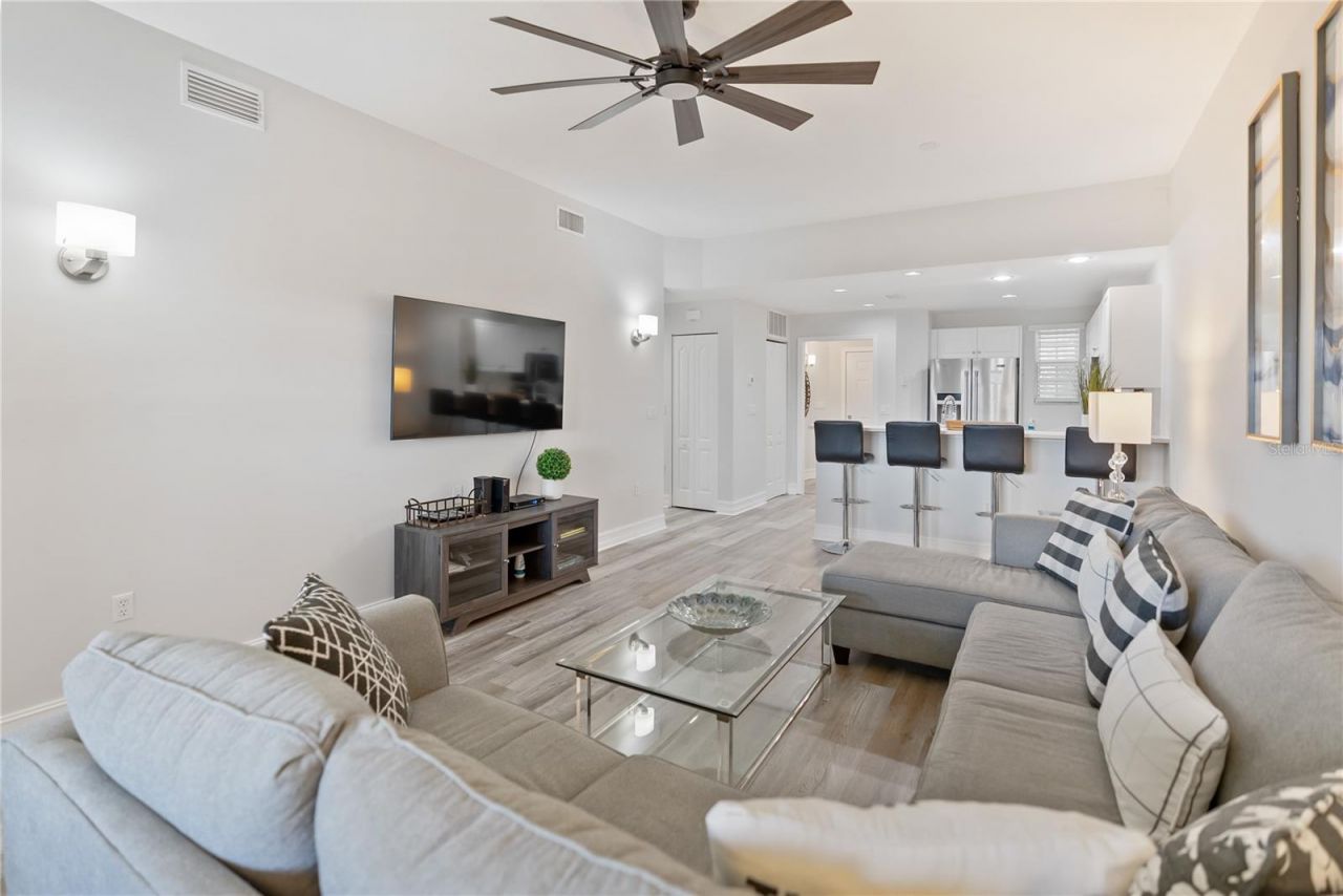 3702 54th Drive W, Unit 102, Bradenton, FL 34210 Photo