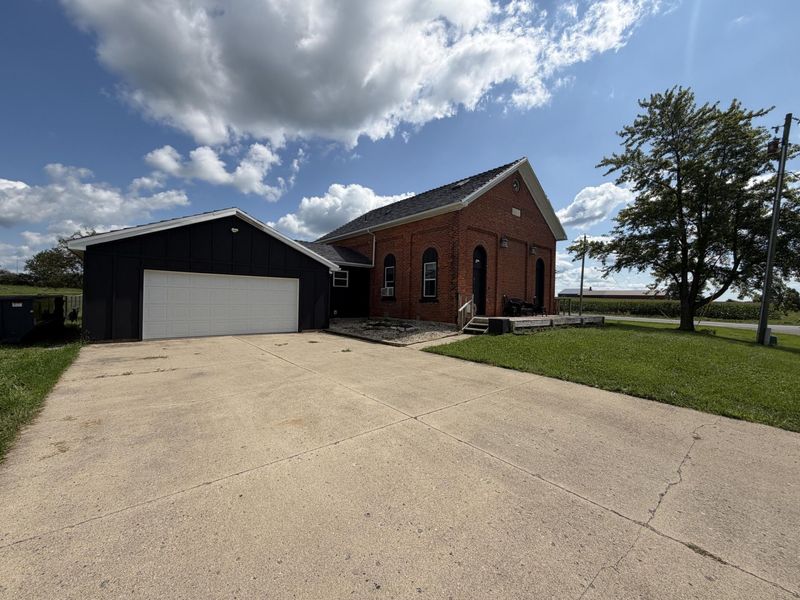 13510 Pasco Montra Road, Anna, OH 45302 Photo 2