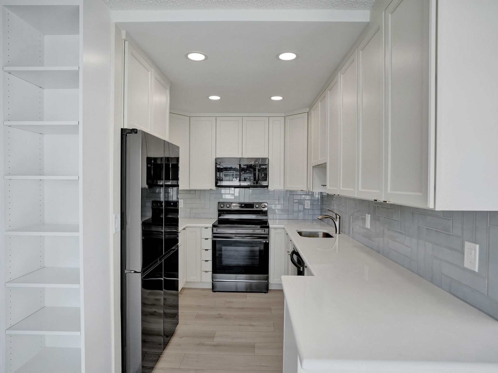 345 N Fort Lauderdale Beach Boulevard, Unit 601, Fort Lauderdale, FL 33304 Photo