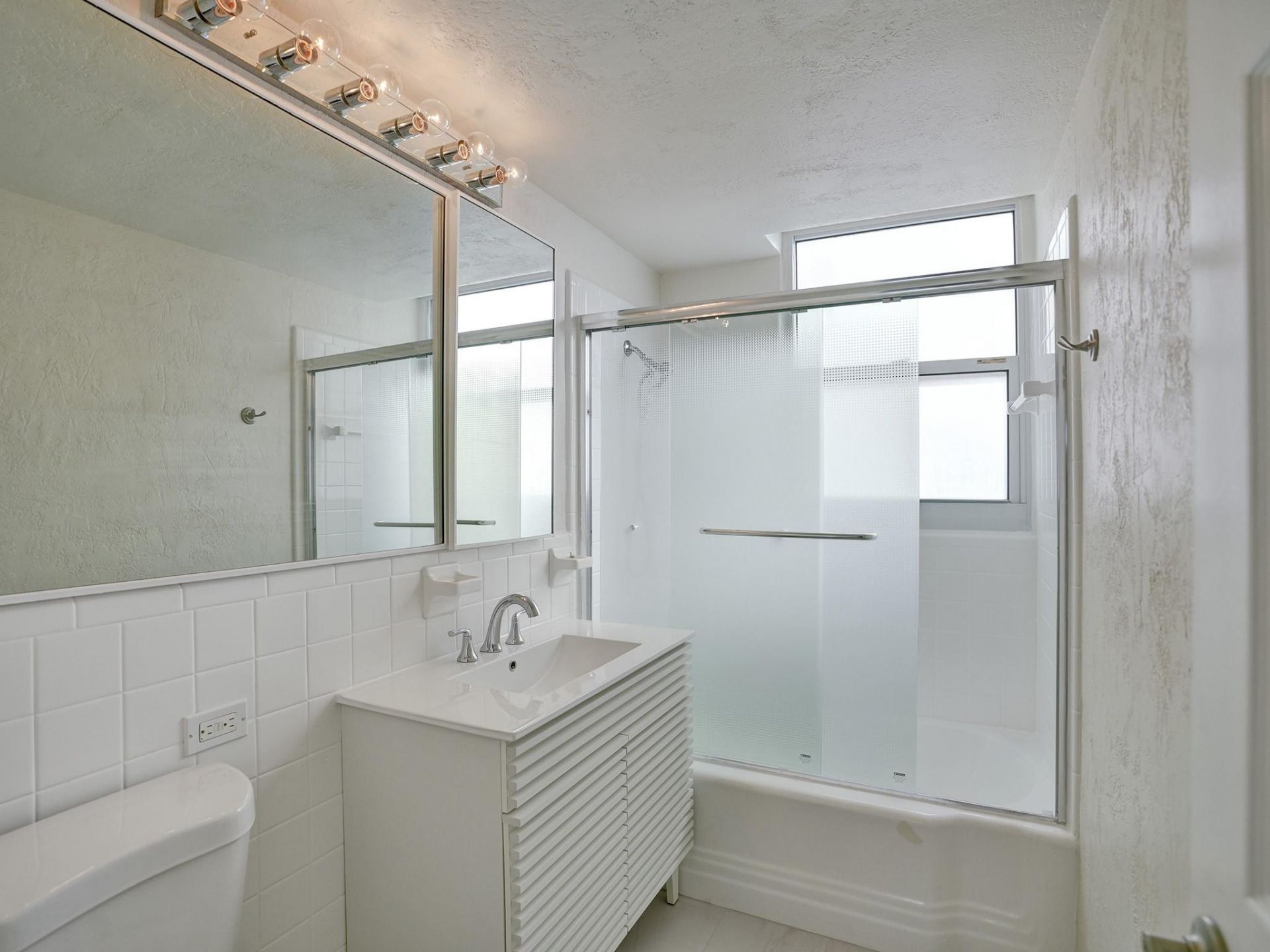 345 N Fort Lauderdale Beach Boulevard, Unit 601, Fort Lauderdale, FL 33304 Photo