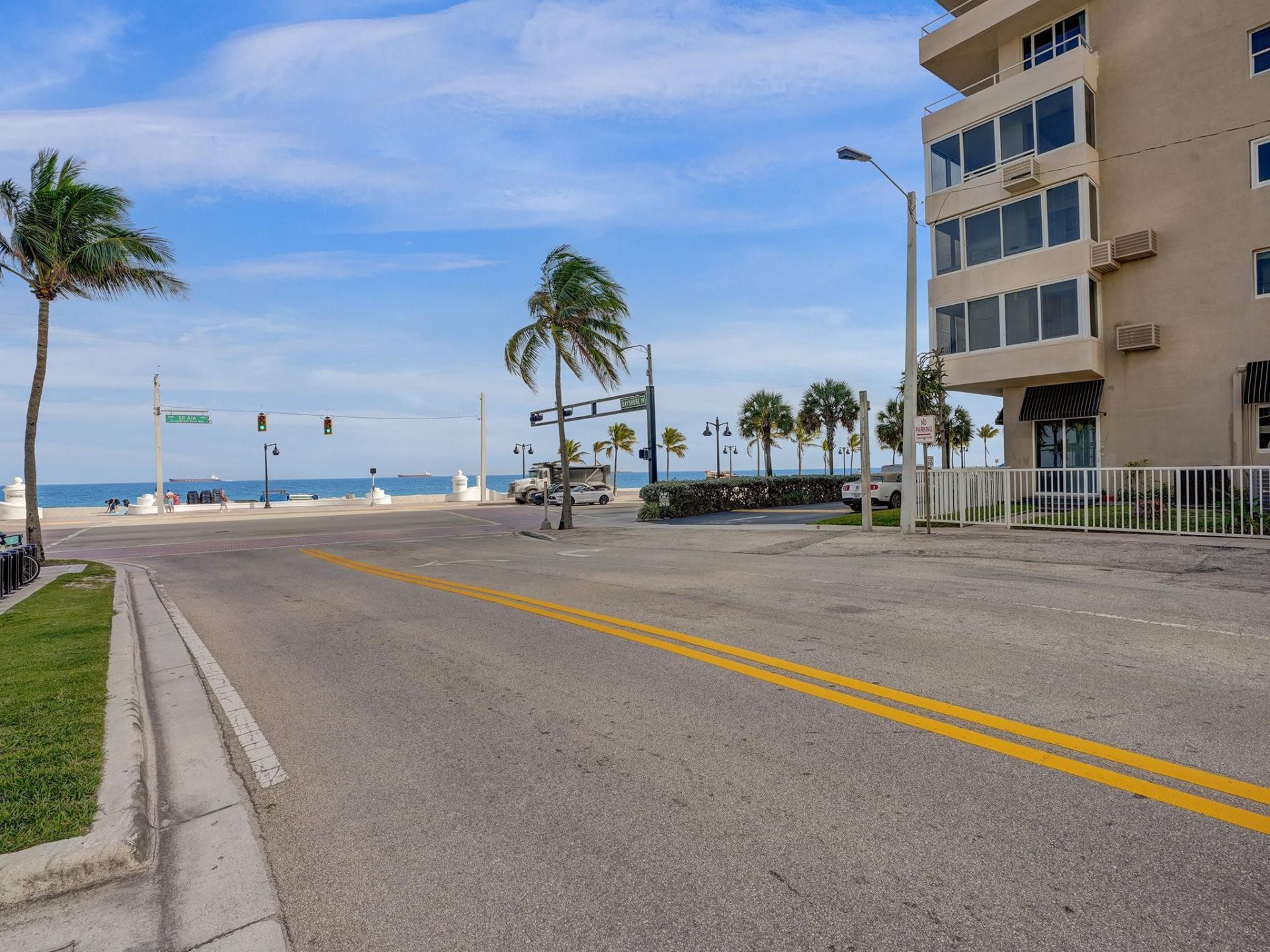 345 N Fort Lauderdale Beach Boulevard, Unit 601, Fort Lauderdale, FL 33304 Photo