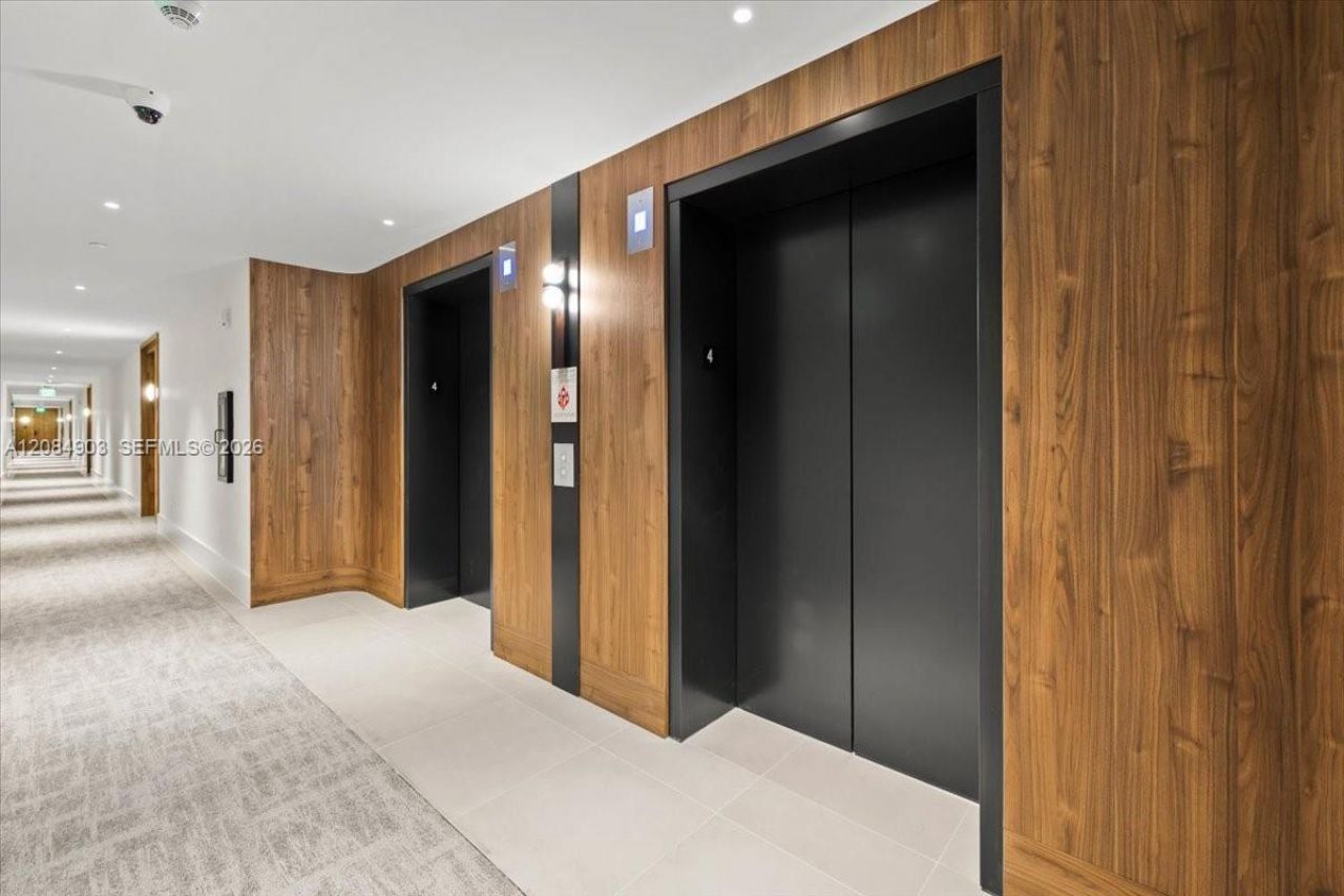 2200 Brickell Avenue , Unit 422, Miami, FL 33129 Photo