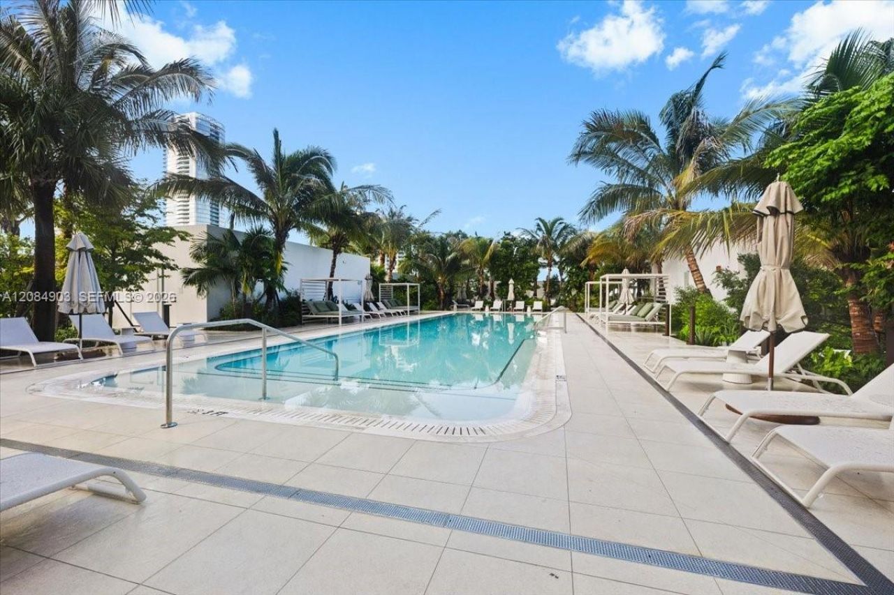 2200 Brickell Avenue , Unit 422, Miami, FL 33129 Photo