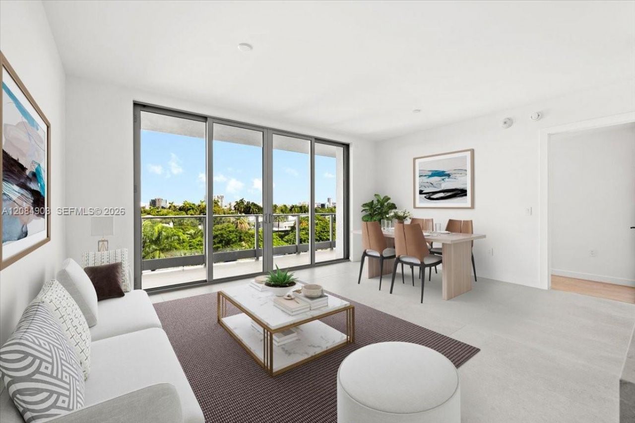 2200 Brickell Avenue , Unit 422, Miami, FL 33129 Photo