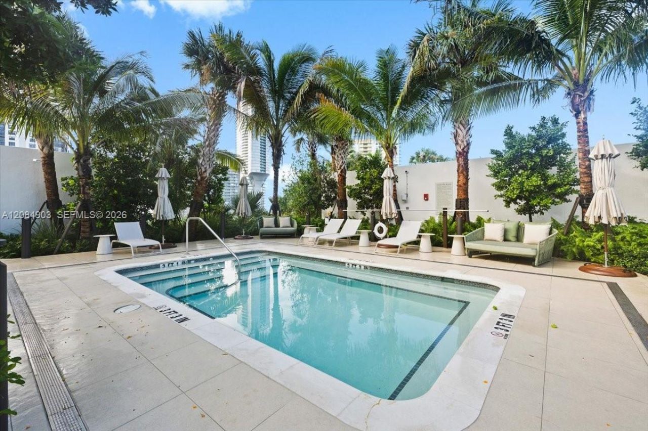 2200 Brickell Avenue , Unit 422, Miami, FL 33129 Photo