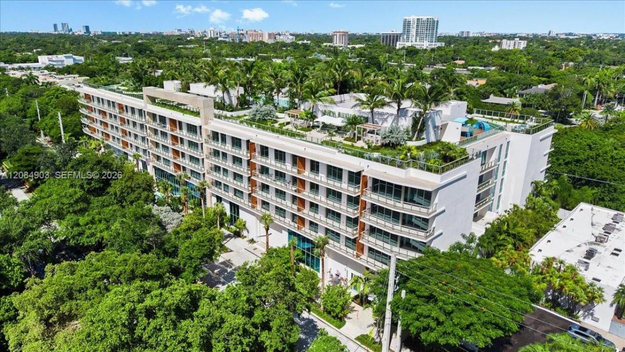 2200 Brickell Avenue , Unit 422, Miami, FL 33129 Photo